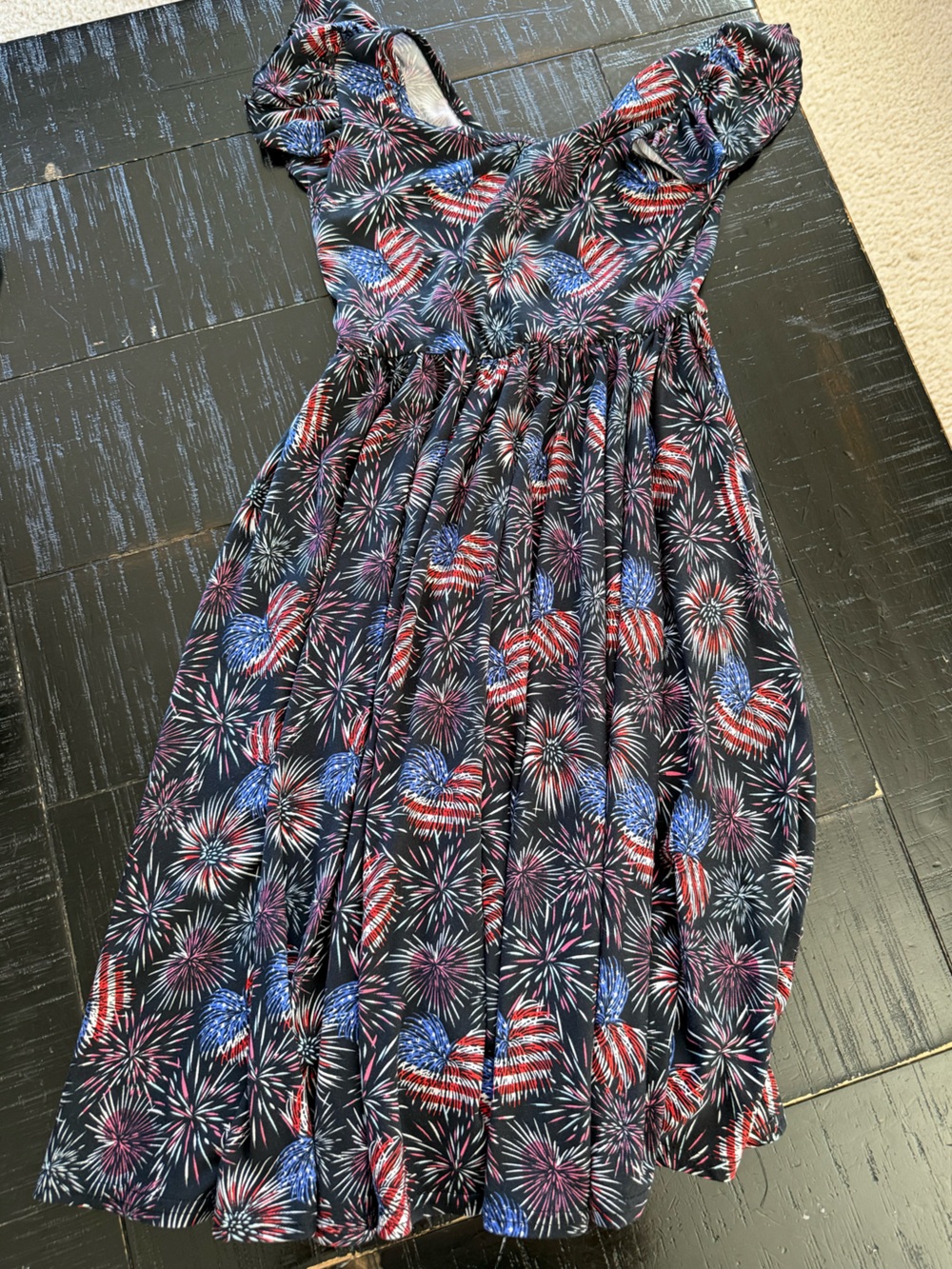 Girls love and sprinkles Black Firework and hearts flag dress size 8/10